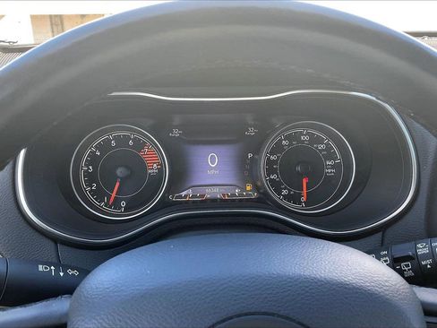 Used 2019 Jeep Cherokee Trailhawk w/ Comfort/Convenience Group image 11