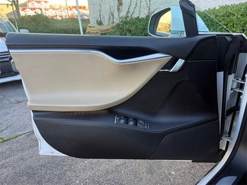 Used 2016 Tesla Model S P90D image 11