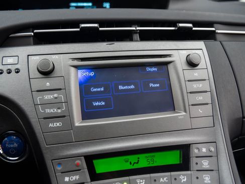 Used 2015 Toyota Prius Two image 21