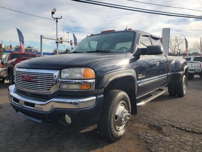 Used 2005 GMC Sierra 3500 SLT w/ Heavy-Duty Power Package