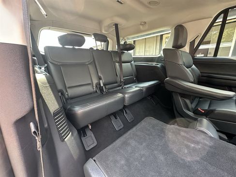 Used 2025 Ford Expedition Max Platinum AWD/4WD image 15