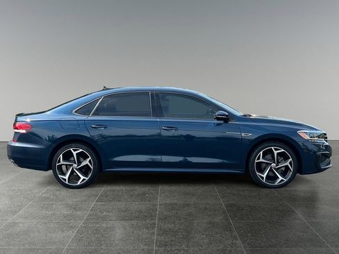Used 2021 Volkswagen Passat 2.0T R-Line FWD image 11