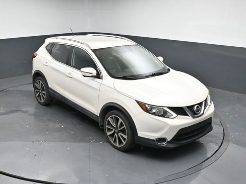 Used 2017 Nissan Rogue Sport SL image 23