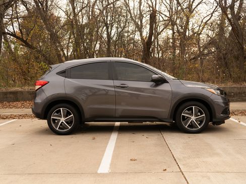 Certified 2022 Honda HR-V EX image 10