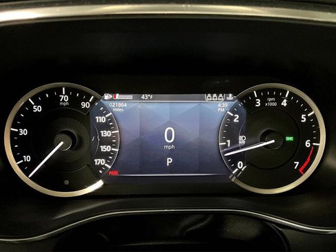 Used 2021 Jaguar F-PACE image 12