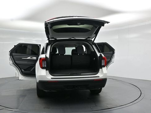 Used 2025 Ford Explorer Active RWD image 35
