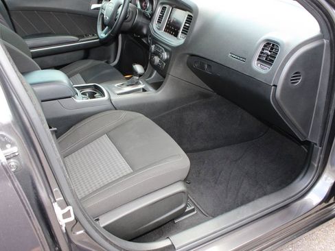 Used 2023 Dodge Charger SXT RWD image 6