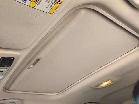 Used 2017 Subaru Outback 2.5i Limited image 14