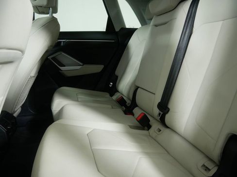 Used 2022 Audi Q3 2.0T Premium w/ Convenience Package image 13