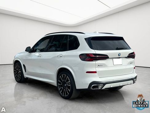 Used 2025 BMW X5 xDrive40i w/ M Sport Package AWD/4WD image 4