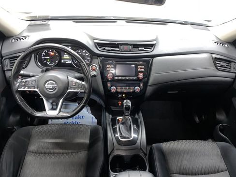 Used 2017 Nissan Rogue SV AWD/4WD image 24