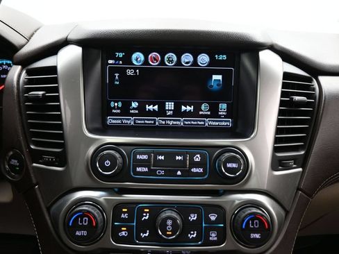 Used 2019 Chevrolet Tahoe Premier AWD/4WD image 24
