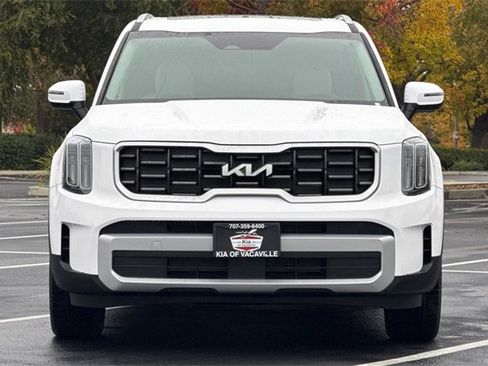 New 2025 Kia Telluride S image 9