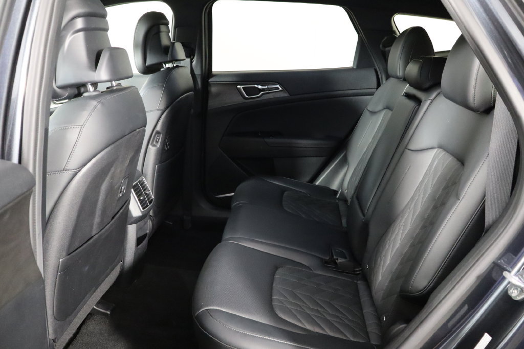 Used 2023 Kia Sportage X-Line w/ X-Line Premium Package AWD/4WD image 16