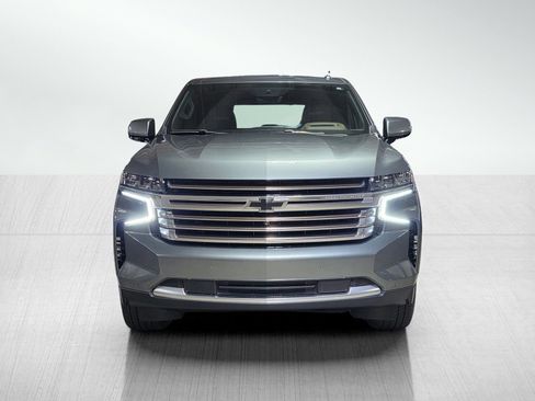 Used 2024 Chevrolet Tahoe High Country AWD/4WD image 2