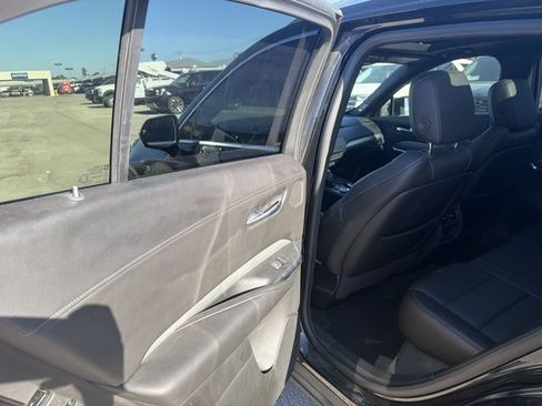 Used 2019 Cadillac XT4 Premium Luxury FWD image 19