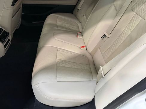 Used 2019 BMW 750i xDrive 750i xDrive w/ Executive Package image 24