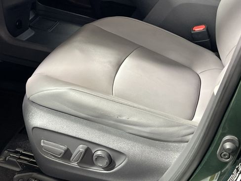 Used 2021 Toyota Sienna XLE image 14