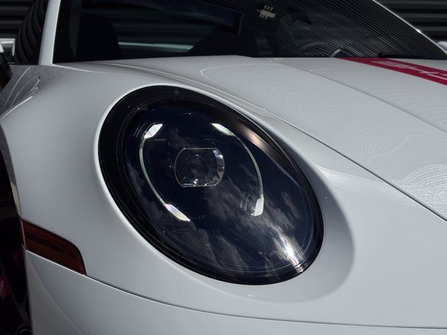 Certified 2025 Porsche 911 Carrera GTS RWD image 12