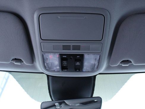 Used 2024 Honda Odyssey EX-L image 25