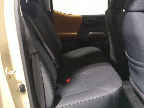 Used 2019 Toyota Tacoma SR5 image 27