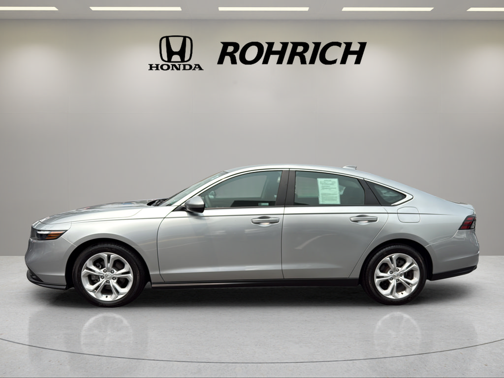 Used 2025 Honda Accord LX image 9