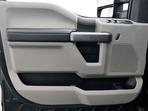 Used 2022 Ford F250 XLT w/ XLT Value Package image 13