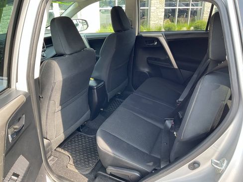 Used 2014 Toyota RAV4 XLE AWD/4WD image 28
