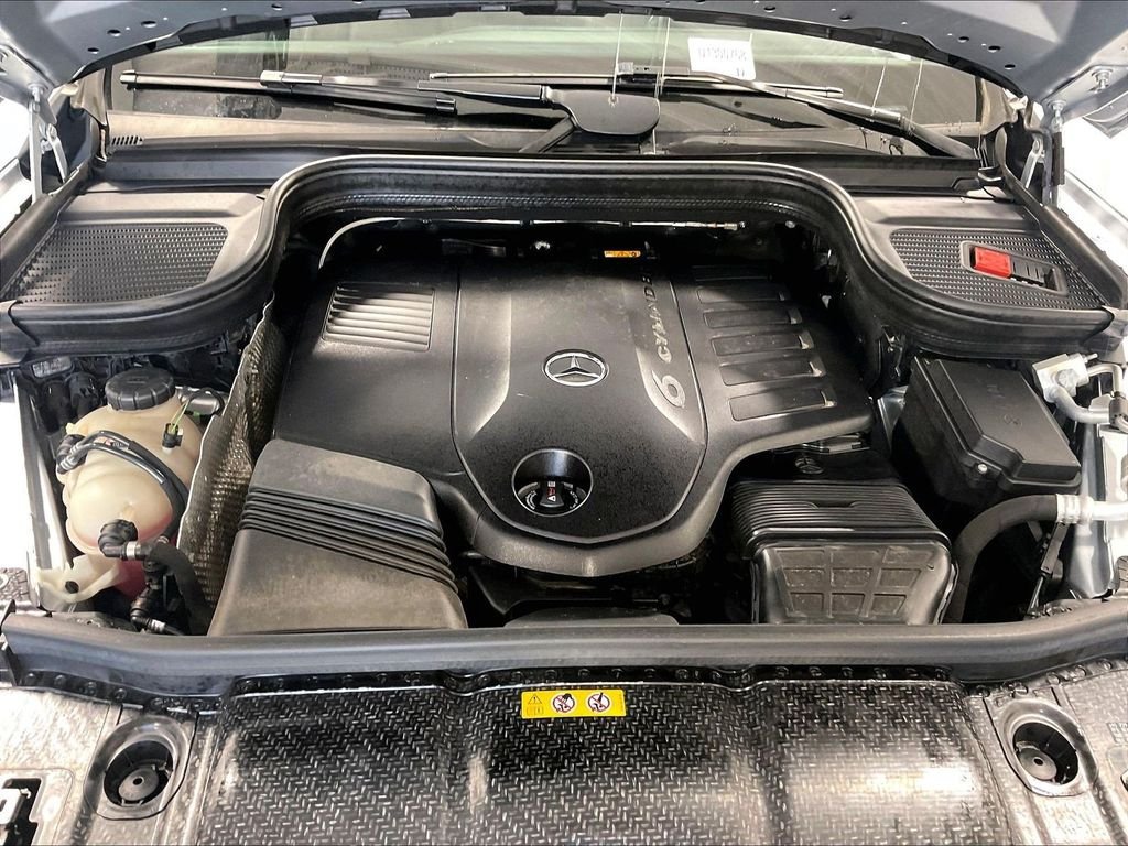 Used 2025 Mercedes-Benz GLS 450 4MATIC image 31