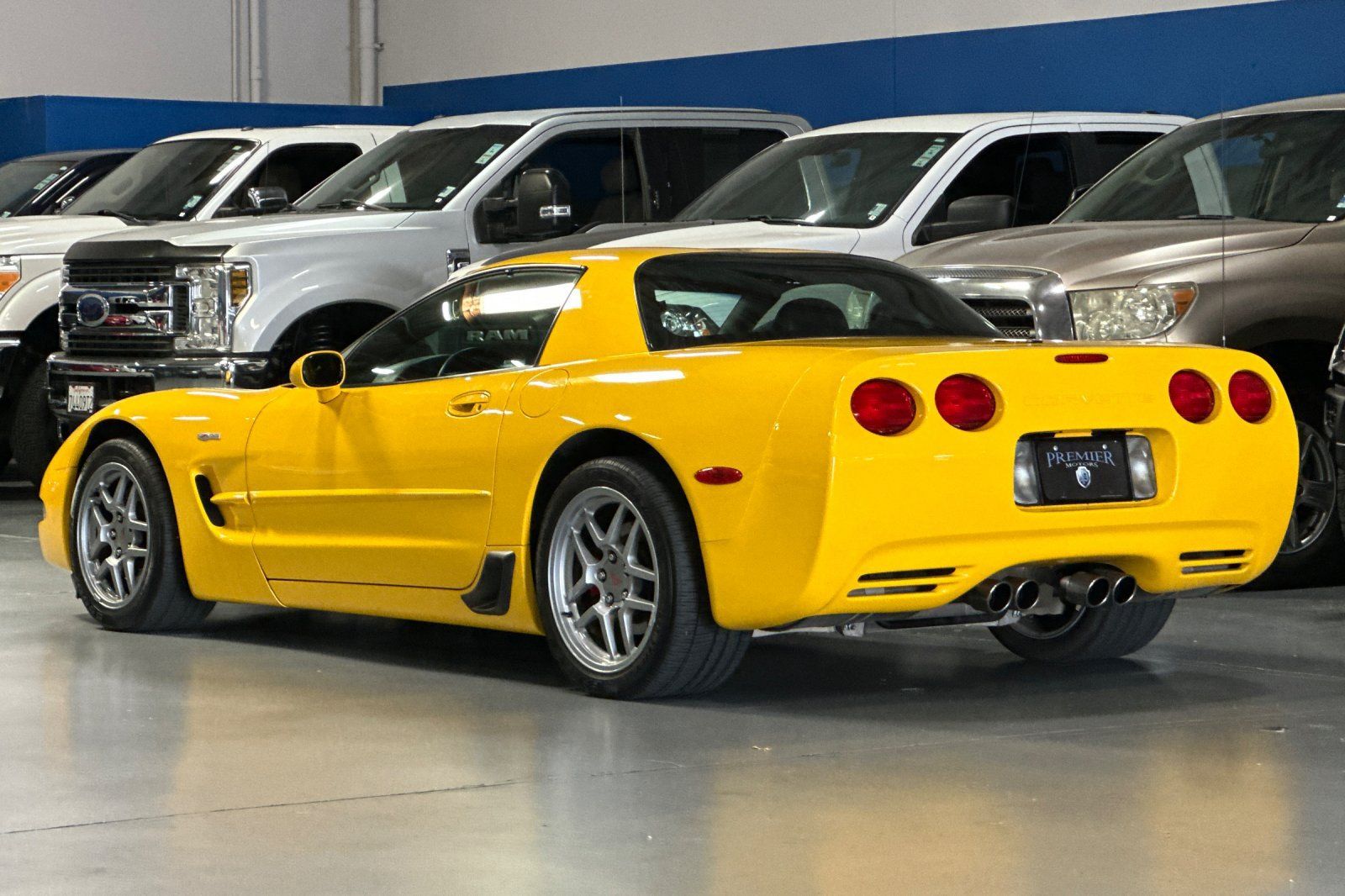 Used 2004 Chevrolet Corvette Z06 w/ Memory Package RWD image 6