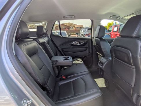 Used 2024 GMC Terrain SLT AWD/4WD image 27