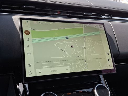 Used 2023 Land Rover Range Rover Sport SE image 13