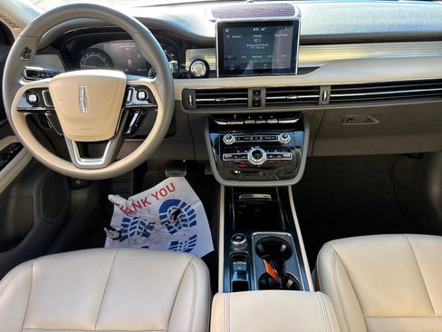 Certified 2022 Lincoln Corsair FWD image 28