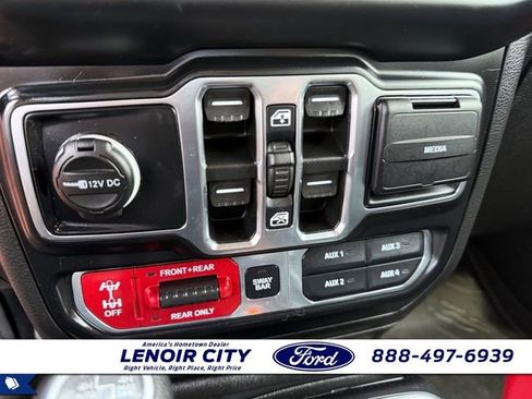 Used 2021 Jeep Wrangler Unlimited Rubicon 4xe w/ Cold Weather Group image 27