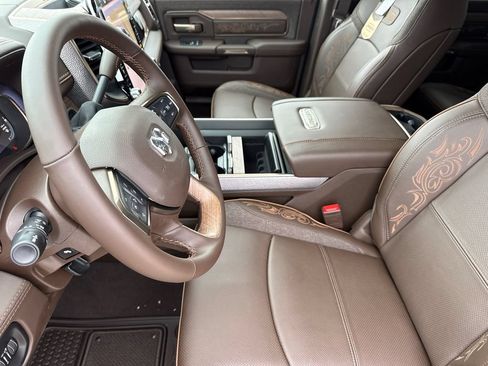 New 2026 RAM 2500 Limited AWD/4WD image 17