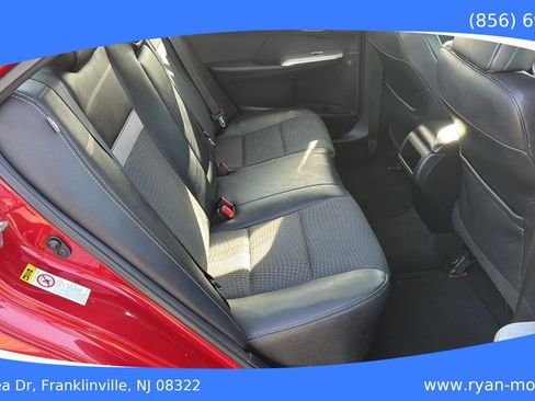 Used 2013 Toyota Camry SE image 17