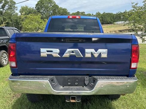 Used 2018 RAM 2500 Tradesman w/ Chrome Appearance Group AWD/4WD image 9
