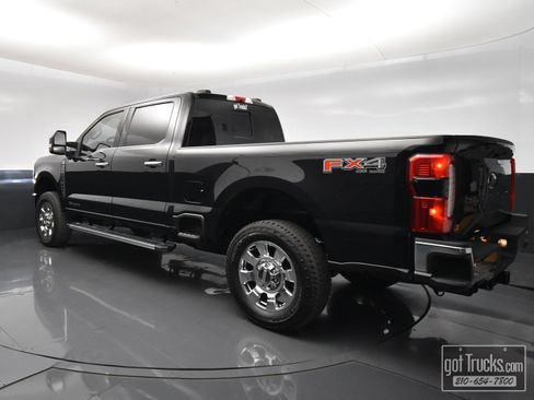 Used 2025 Ford F250 Lariat w/ Chrome Package AWD/4WD image 5