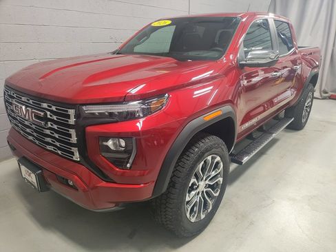 Used 2026 GMC Canyon Denali AWD/4WD image 15