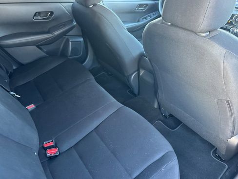 Used 2025 Nissan Sentra S image 18