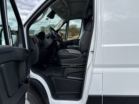 New 2026 RAM ProMaster 2500 w/ Advanced Safety Group image 4