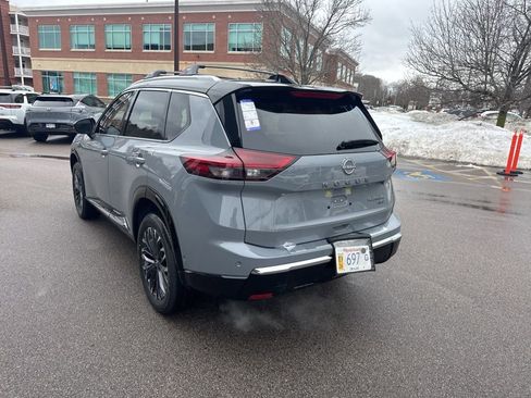 New 2026 Nissan Rogue Platinum w/ Platinum Premium Package image 3