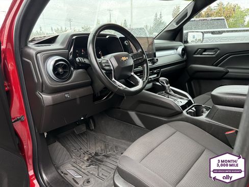 Used 2023 Chevrolet Colorado LT w/ LT Convenience Package RWD image 9