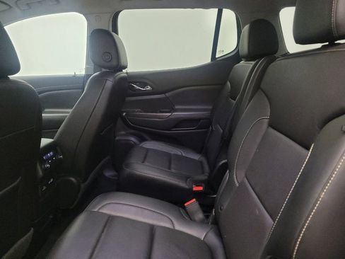 Used 2020 GMC Acadia SLT image 18