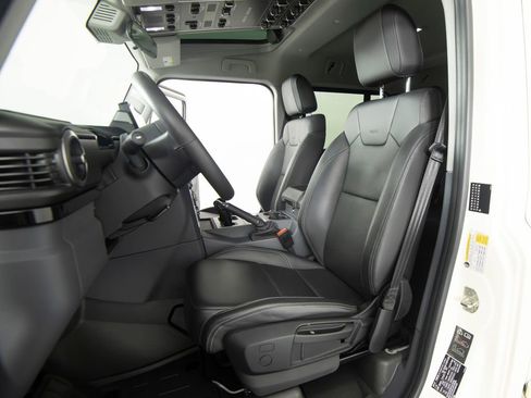 Used 2024 INEOS Grenadier AWD/4WD image 30