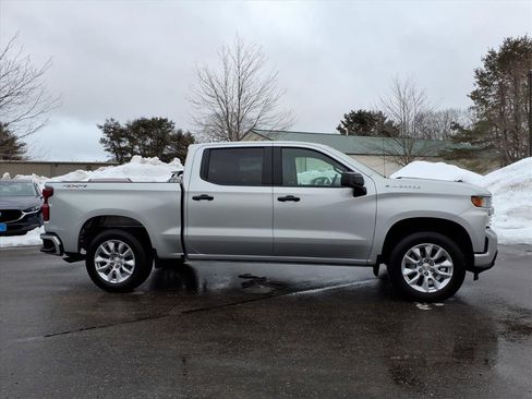 Used 2022 Chevrolet Silverado 1500 Custom image 4