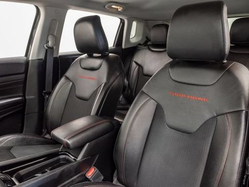 Certified 2022 Jeep Compass Trailhawk w/ Trailhawk Convenience Group AWD/4WD image 9