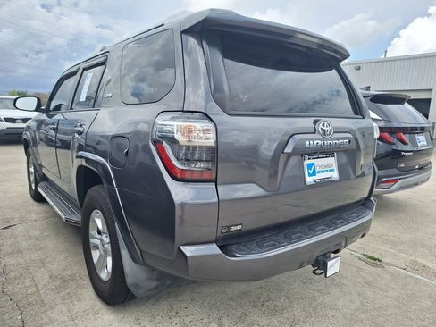 Used 2016 Toyota 4Runner SR5 Premium RWD image 5