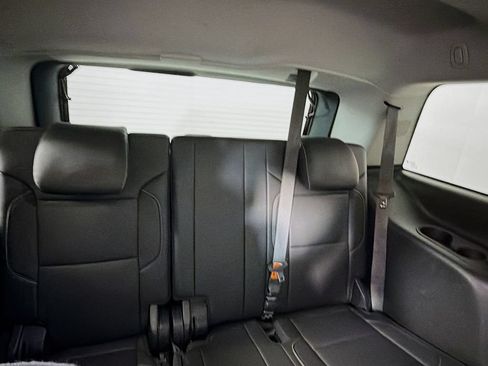 Used 2019 Chevrolet Tahoe Premier AWD/4WD image 25