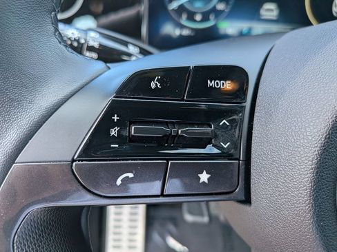 Used 2026 Hyundai Elantra SEL FWD image 18